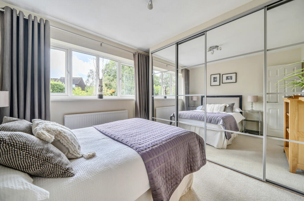 1348549-8-68b9805...