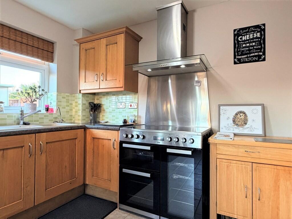 KITCHEN AND DININ...