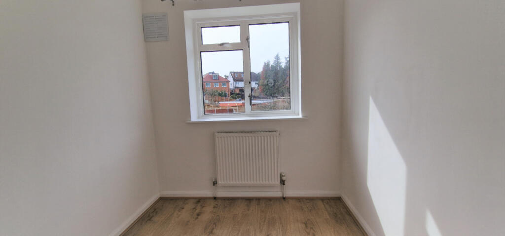 REAR BEDROOM (3)