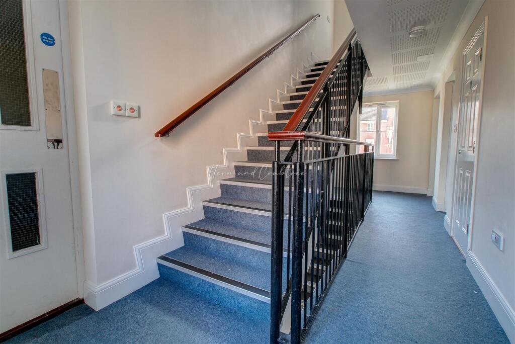 Ffordd James Mcghan, HernCrabtree (18).jpg