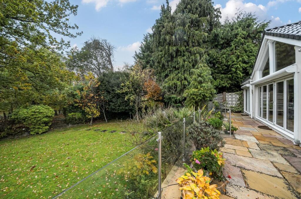 Davidson Frost-Wellings, DFW, Fallowfield, Garden.