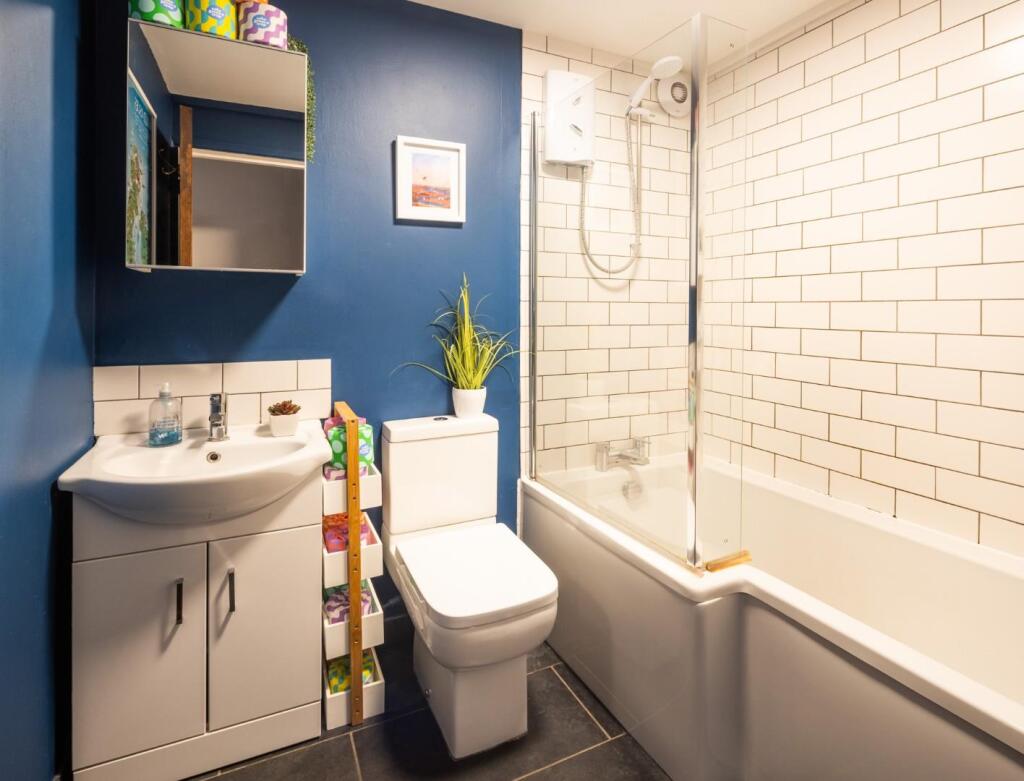 Flat 6 Ashman Court Images_LowRES_10.jpg