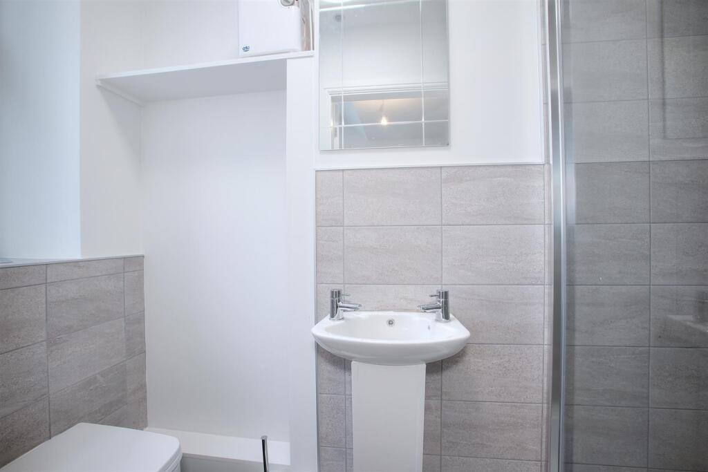 IMG_8231_2_3_tonemapped copy.jpg