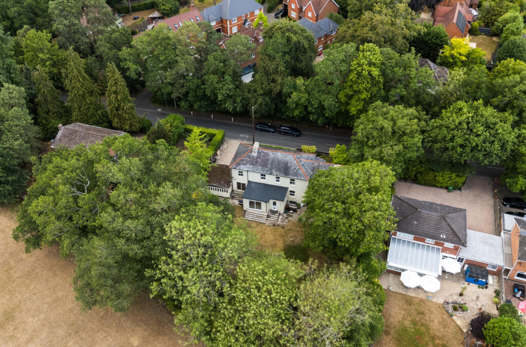 1324131-1-68753de...