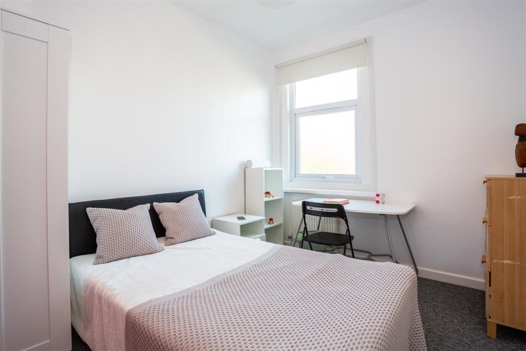 BED2-_A182382.jpg