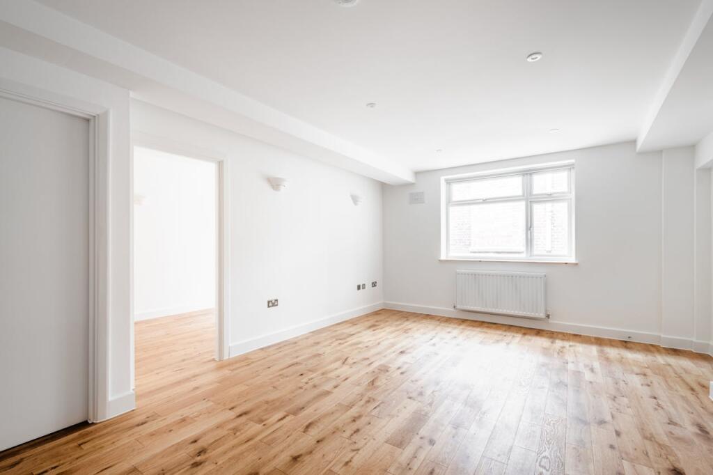 Sclater St 9395 F1  6.jpg