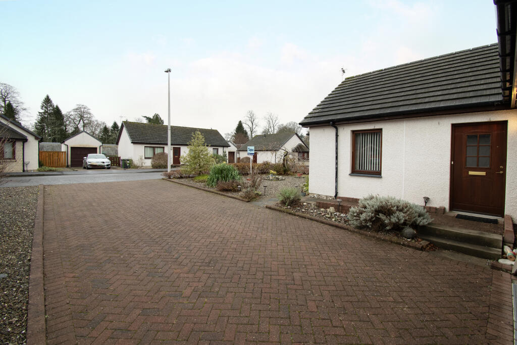 Front Door &amp; Driveway