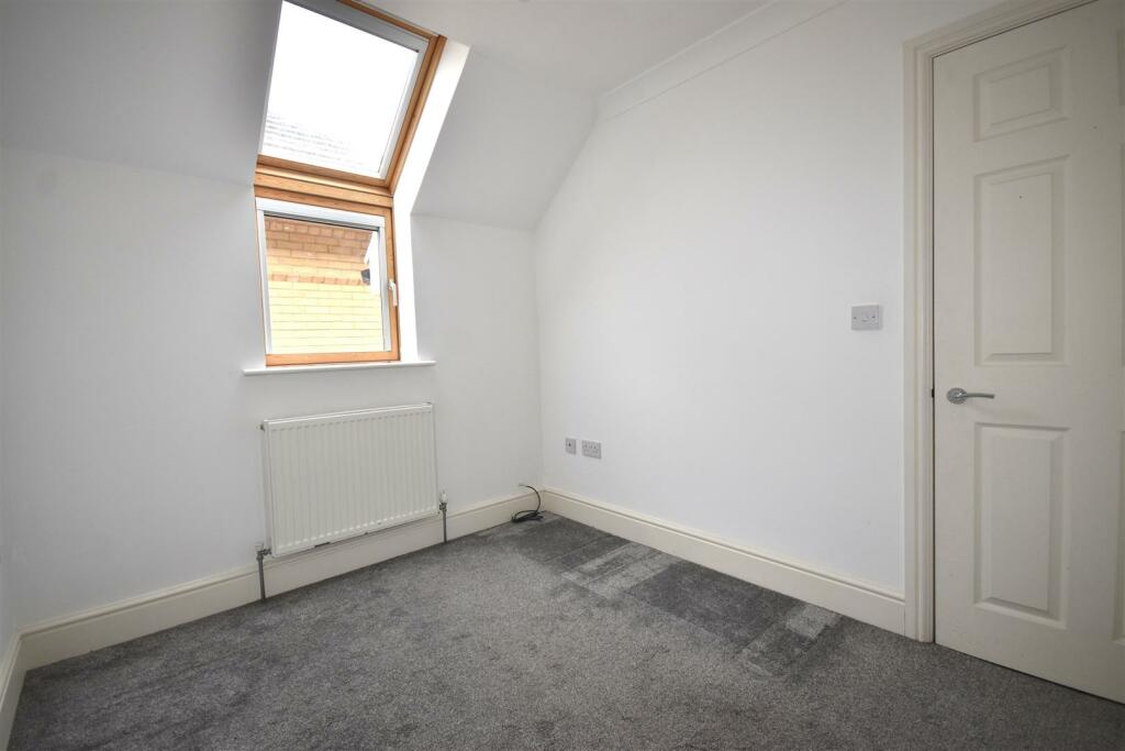 Bedroom 2..jpg