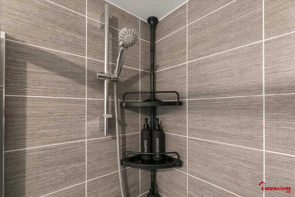 En-Suite (2)