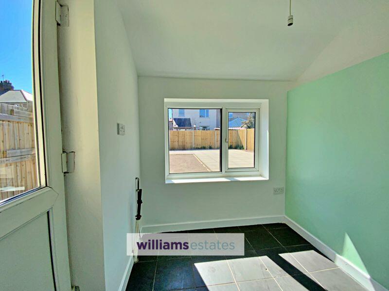 utility room 