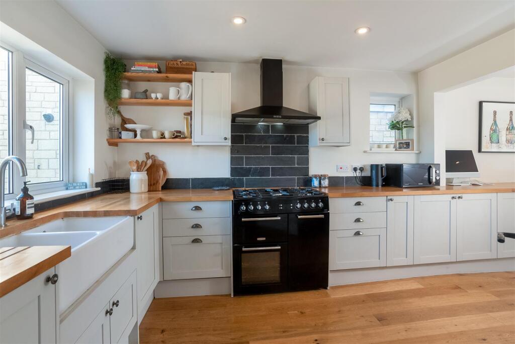 11 Arbour Close 1764-7.jpg