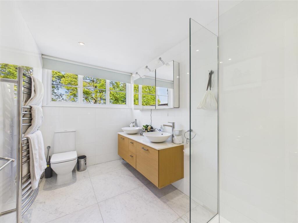 Well-Appointed Shower Room