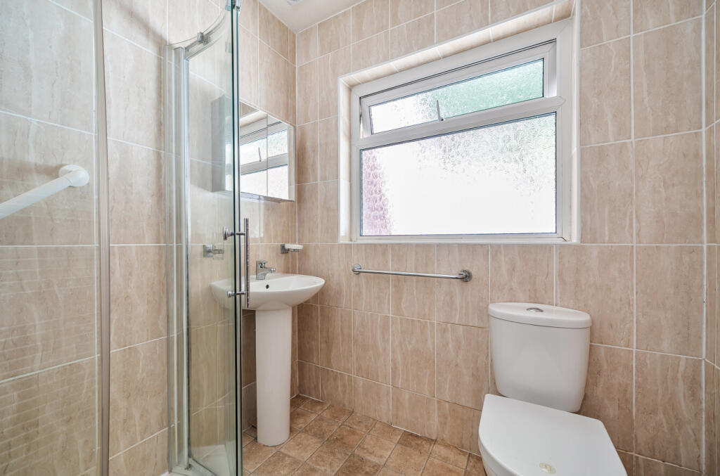 23-681e0b918f954-...