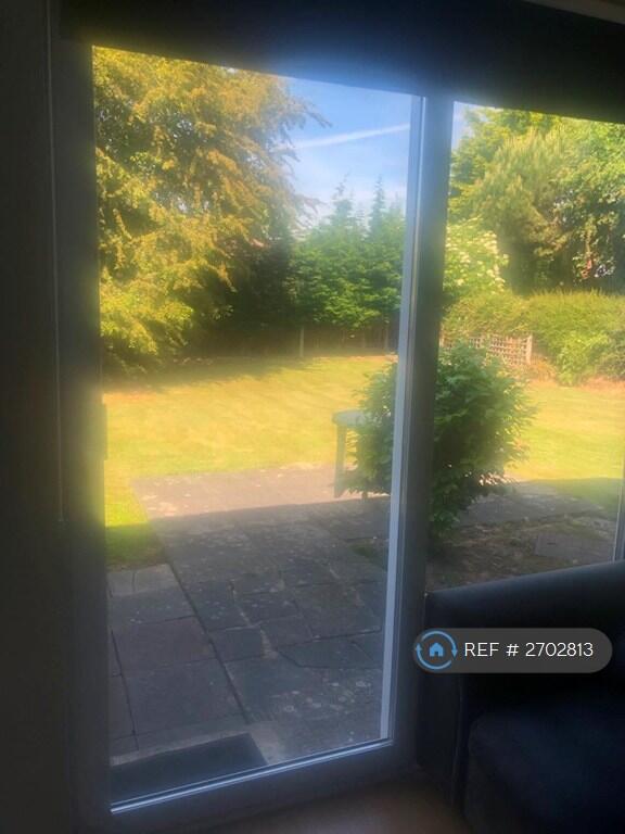 Sliding Doors To Large Garden