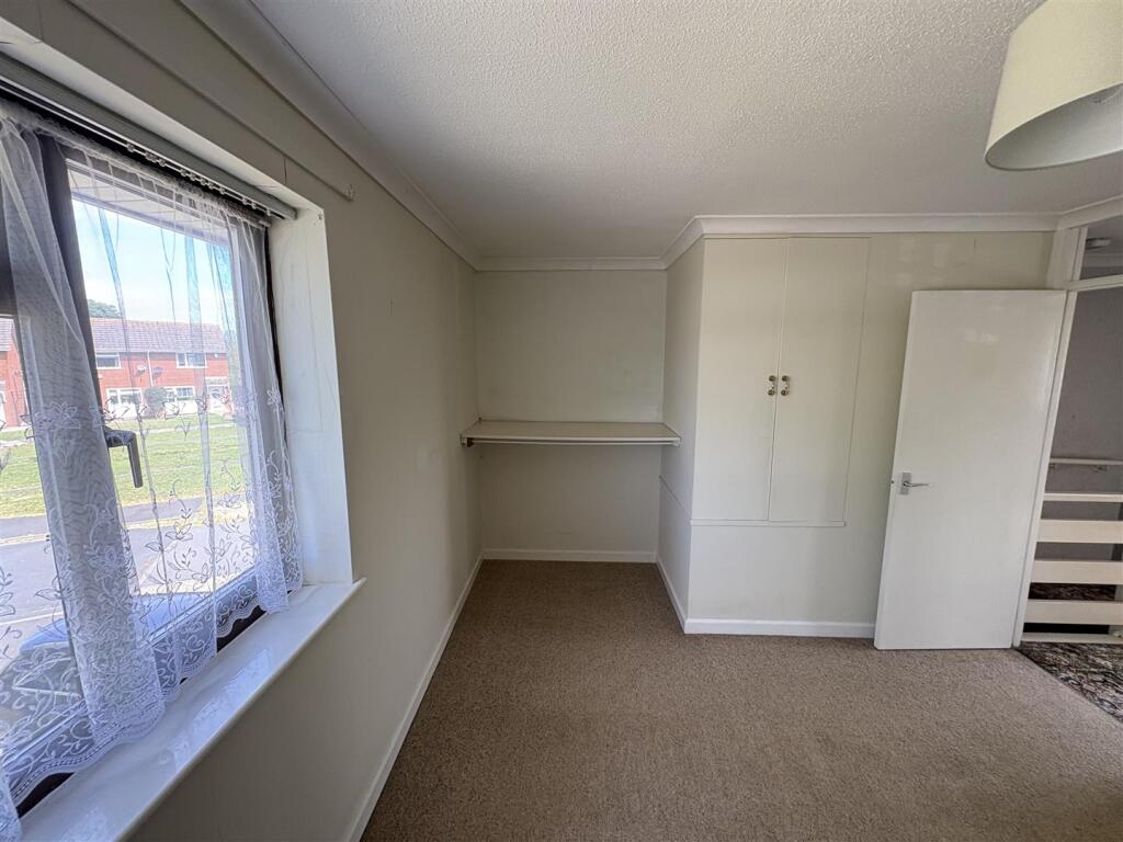 Master Bedroom...jpg