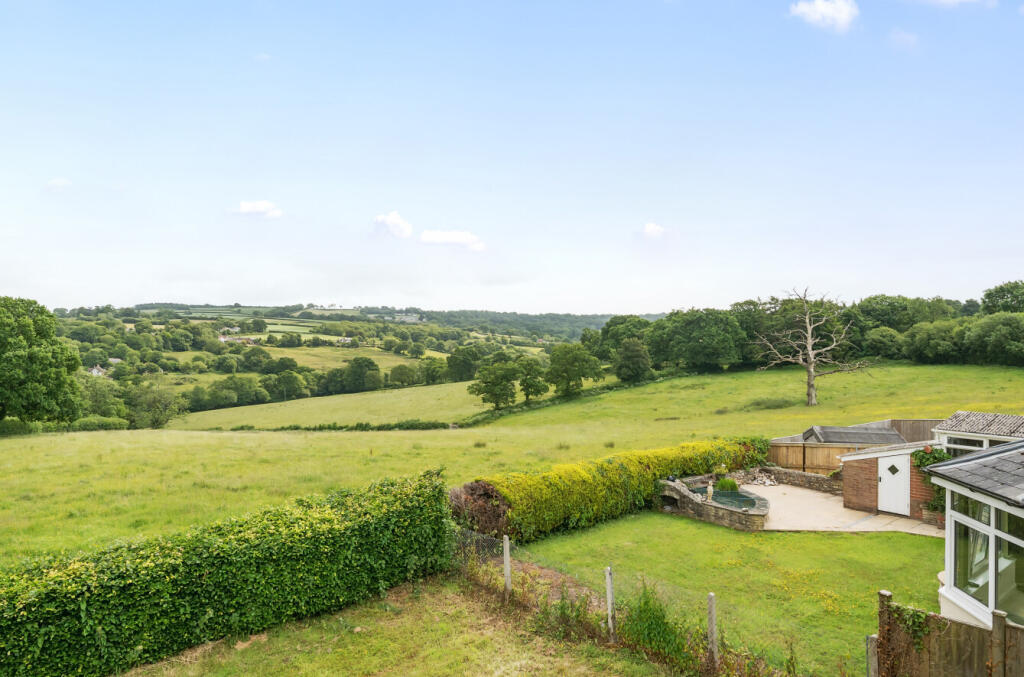 1302979-16-684026...