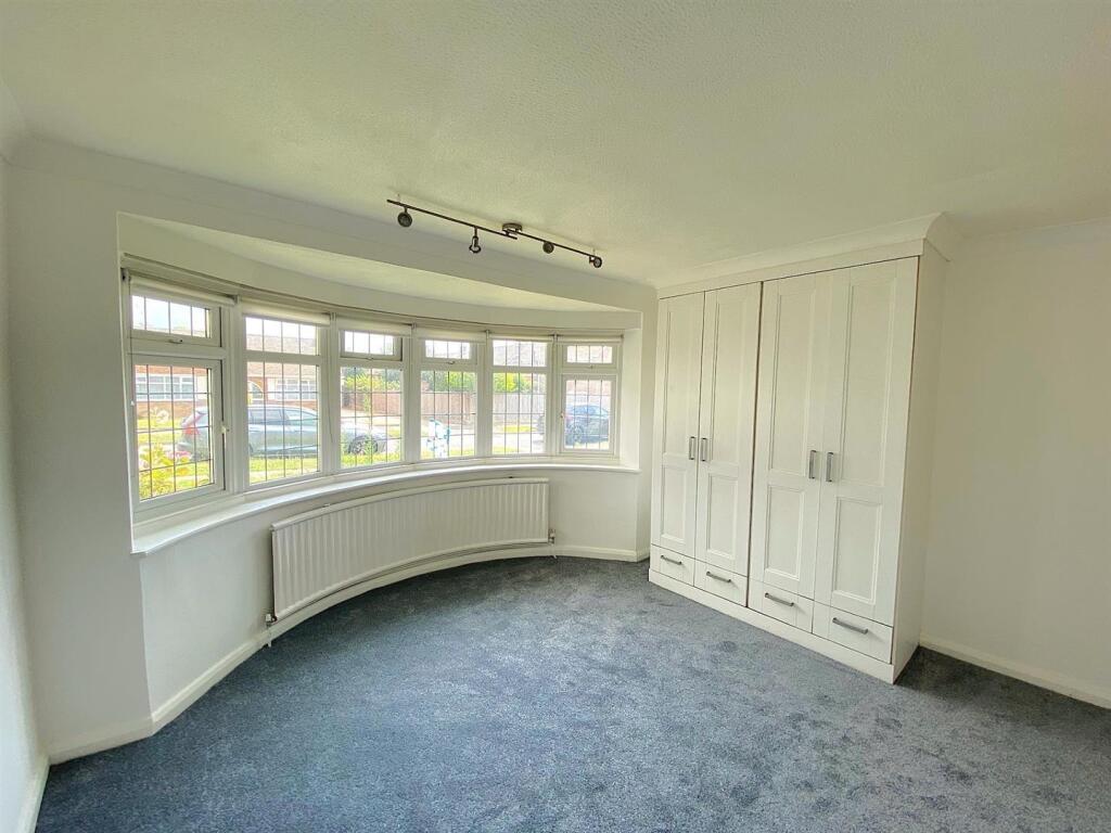 1 Saltdean Way - Bedroom1.jpg
