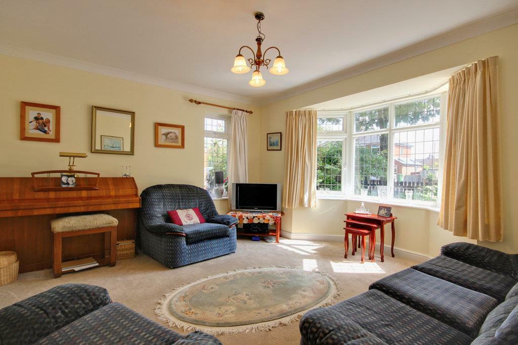 Sitting Dining room