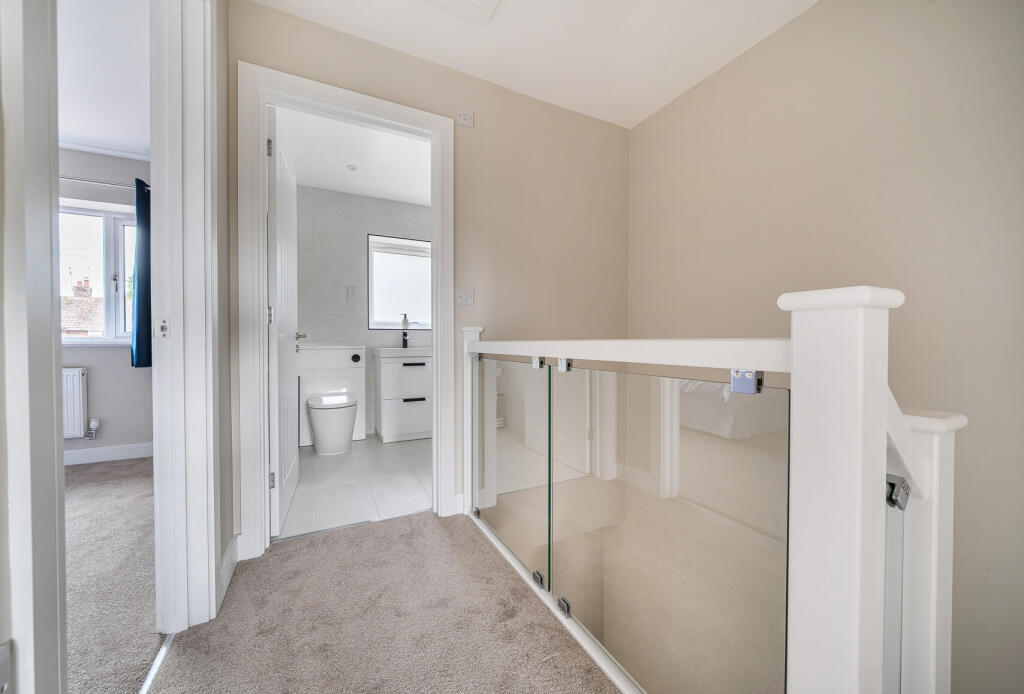 1348363-19-68bb01...