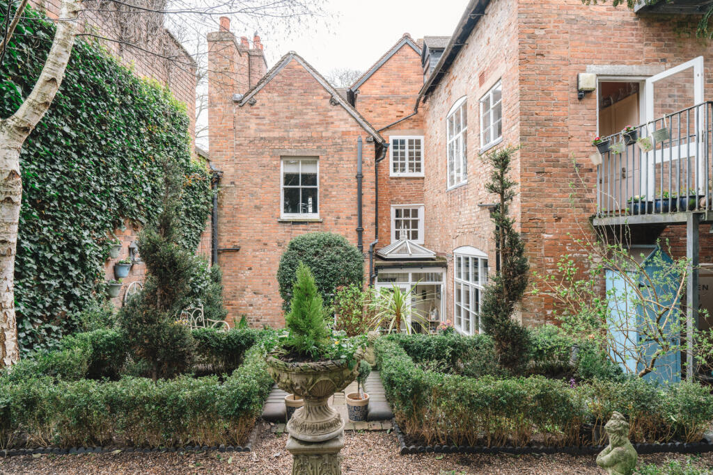 272573 - TheDispensary_HighRes-60.jpg