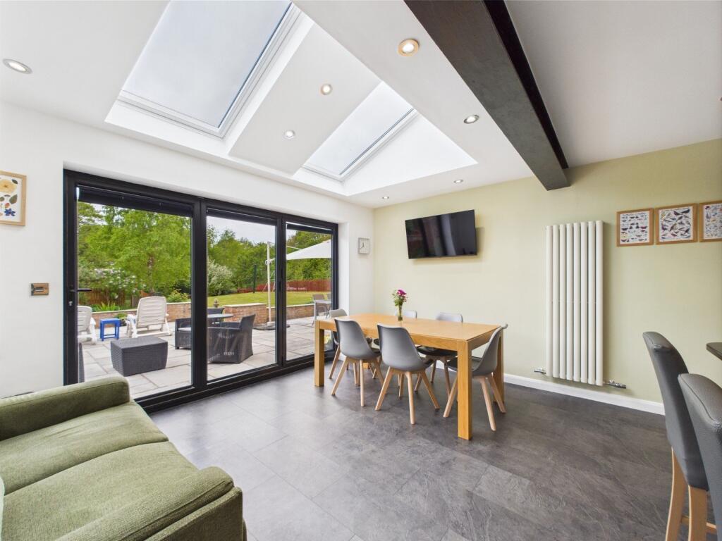 Open Plan Kitchen/Dining/Sun Room