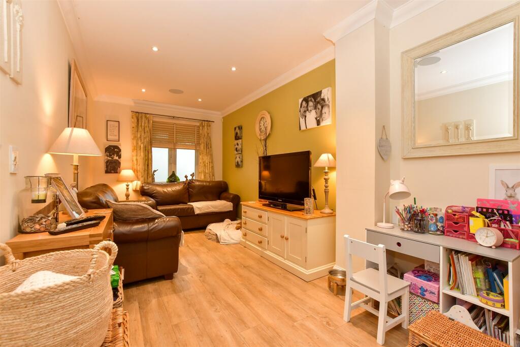 Kitchen Lounge/Diner