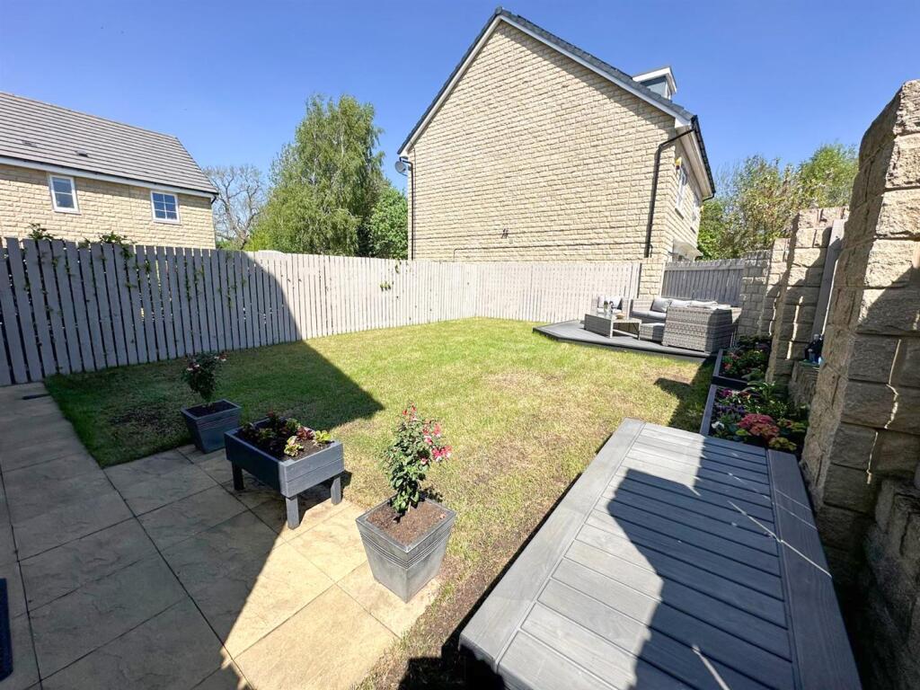 Three bed detached property, Silsden 23