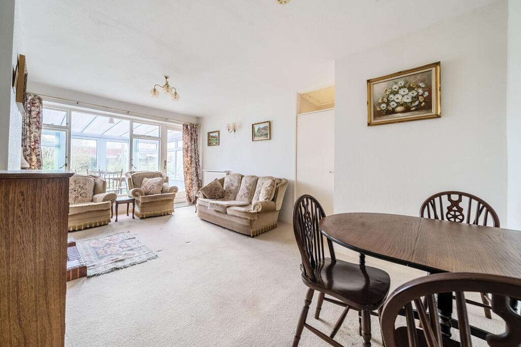 Living Room/ Dining Room