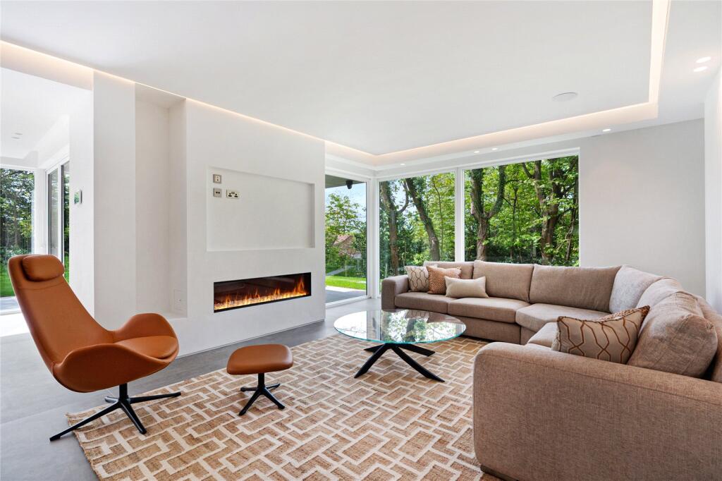 Show Home Living