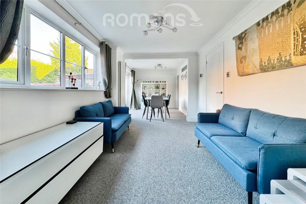 Family Area To Diner