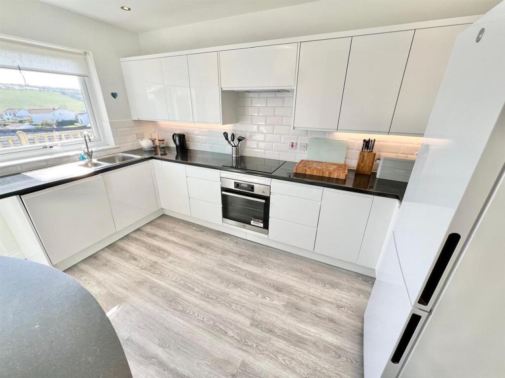 Kitchen/ Breakfast