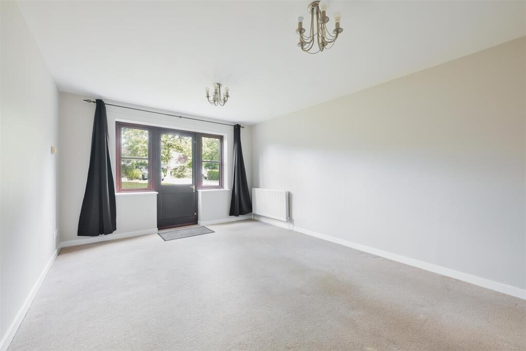 GRAYSHOT COURT, 2- (5).jpg