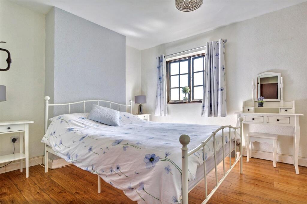 Bedroom One_1.jpeg