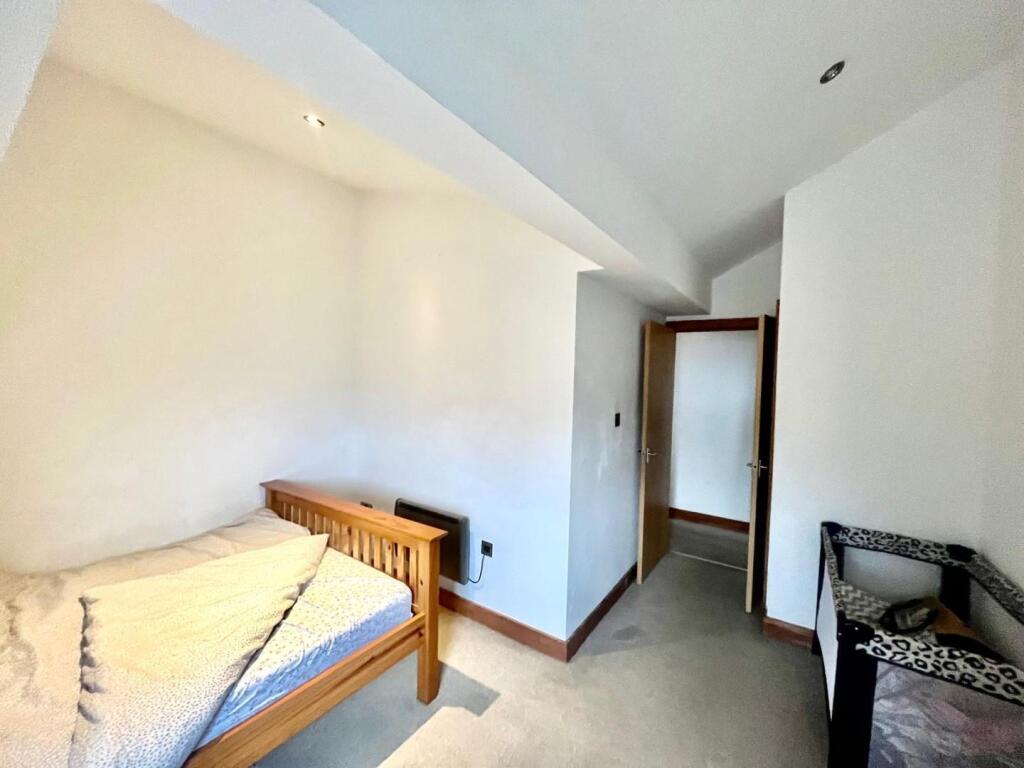 WhatsApp Image 2025-02-04 at 15.42.46 (1).jpeg