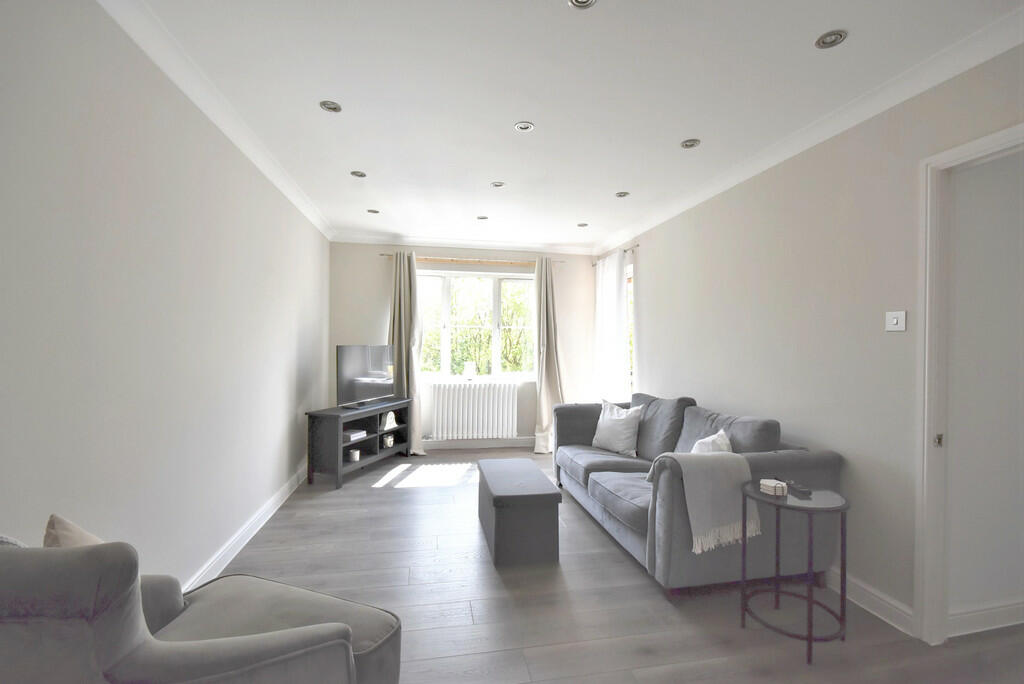 Lounge 2