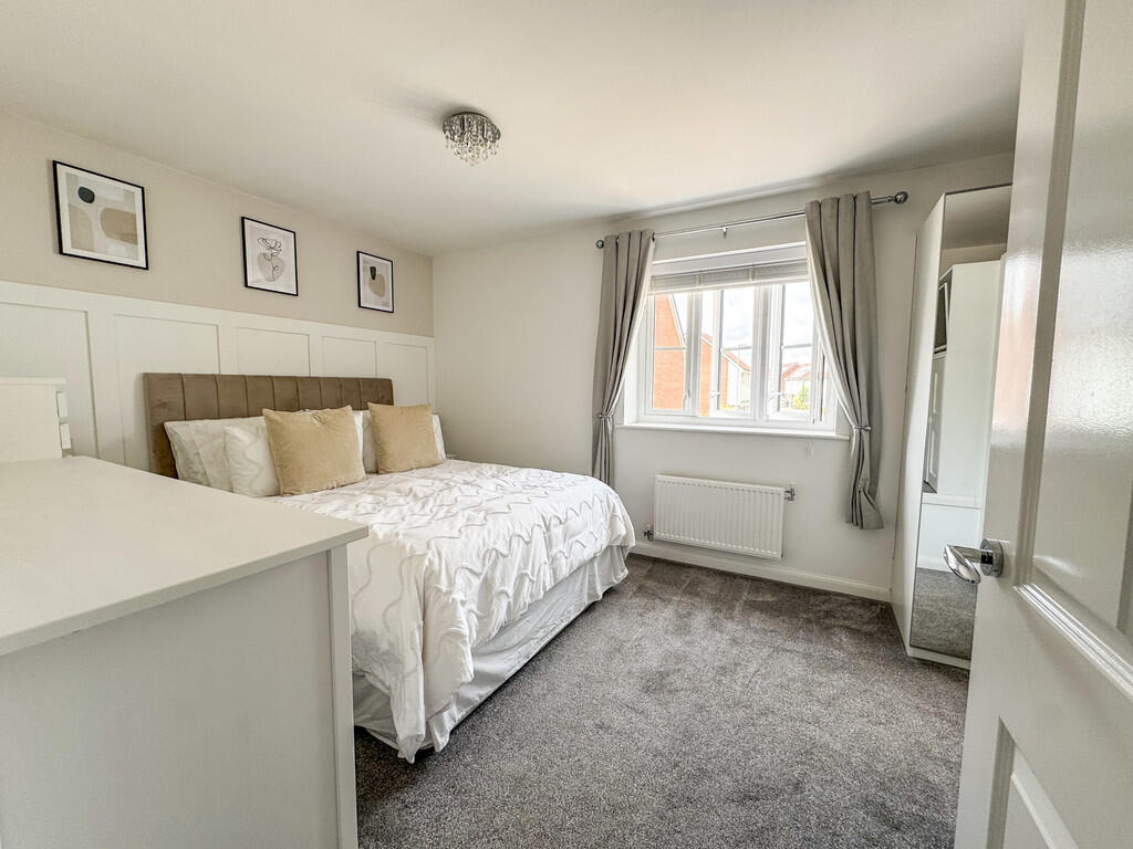 bed1 image1