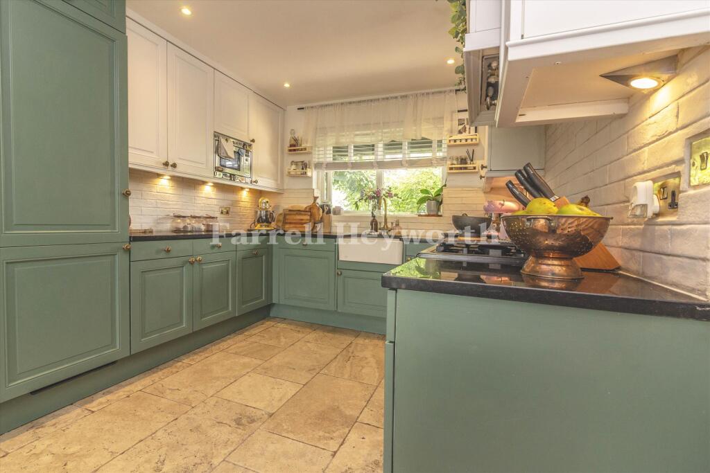 Kitchen c