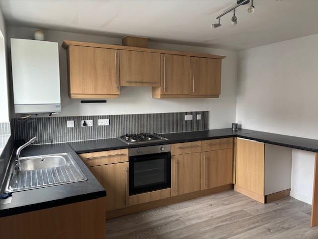 Kitchen 1.jpg