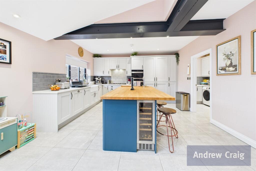 Open Plan Kitchen Lo