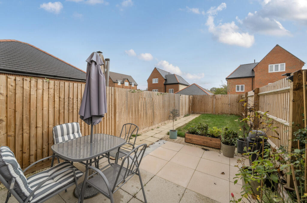 1371935-1-68f76f7...