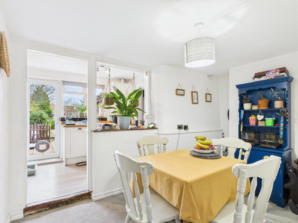 Dining Room.jpg
