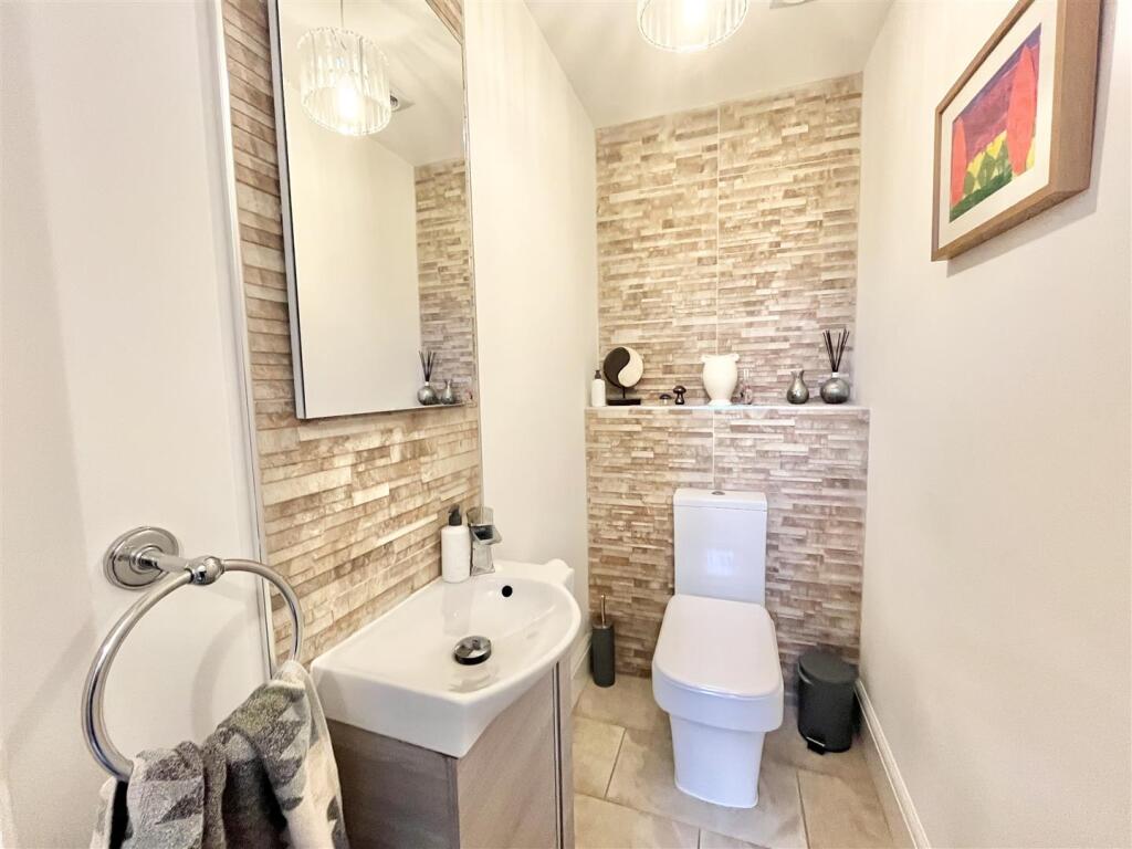 Downstairs Cloakroom/W.C.