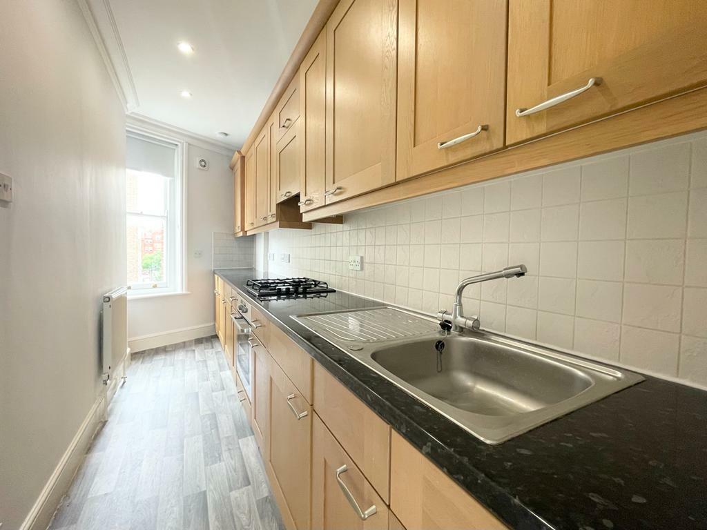 1 Kitchen.jpg