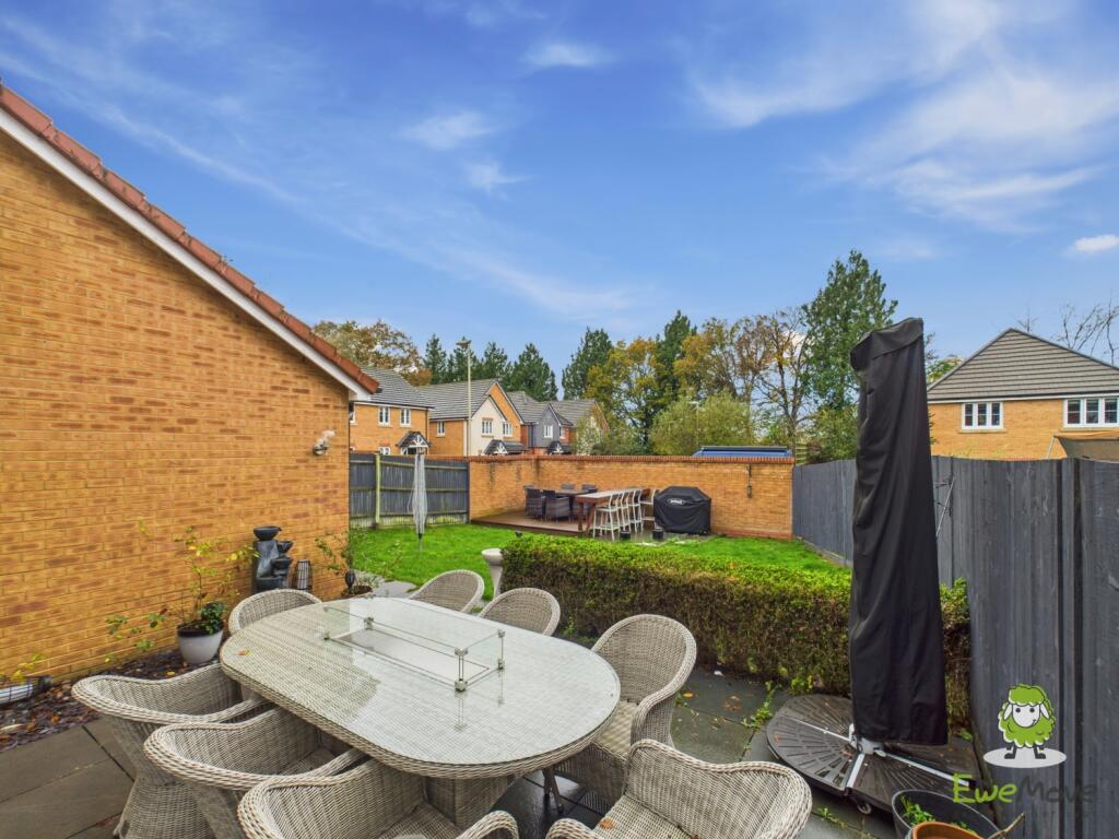 EweMove Estate Agents Basingstoke - Longwood Copse