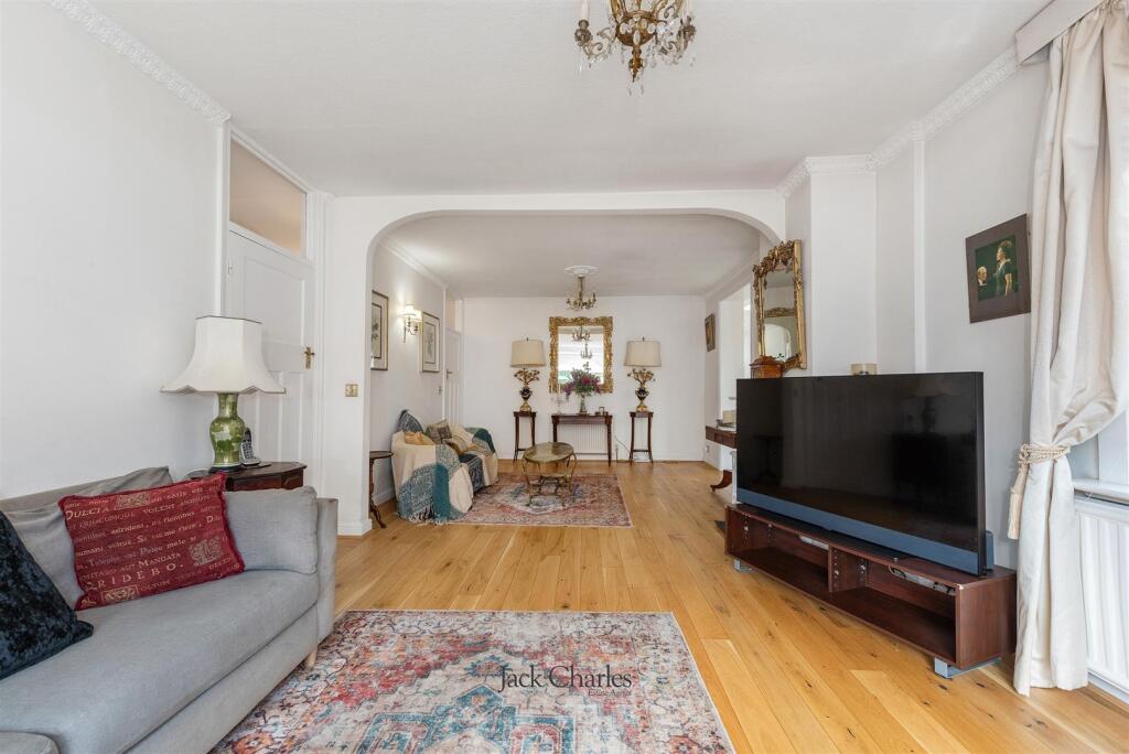 69 Cornwallis Avenue, TN10 4ET 009.jpg