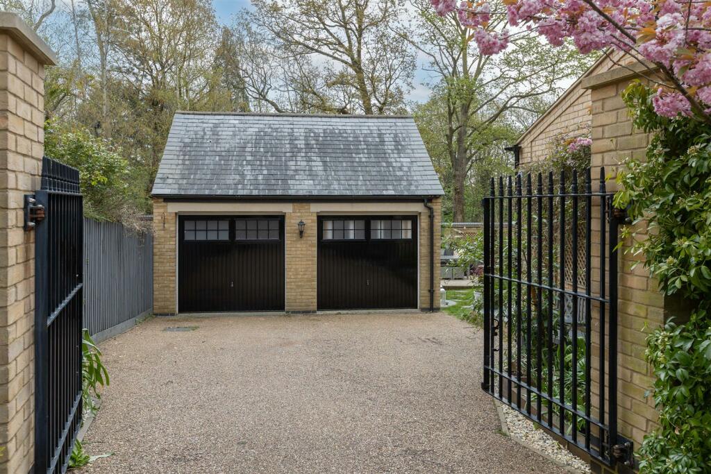 17 Fleming Drive-28.jpg
