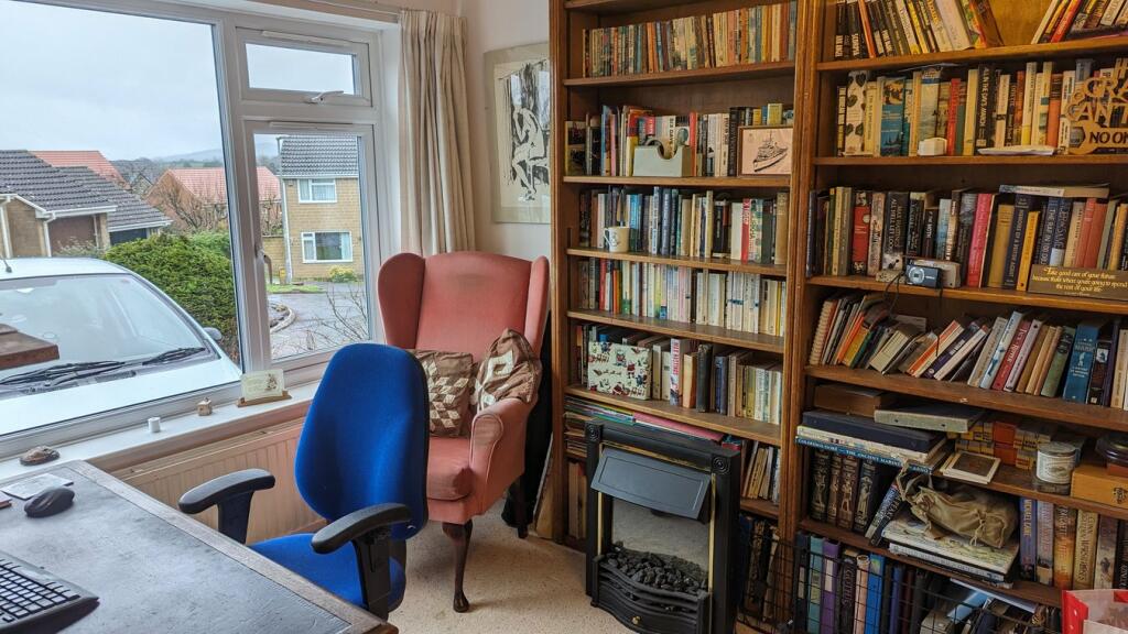 Study / bedroom 5