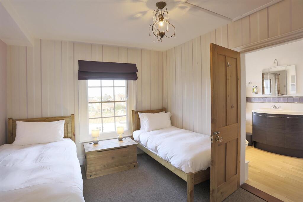 Family Suite 2nf Floor.jpg