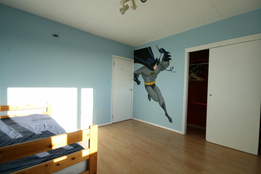 Photograph 12