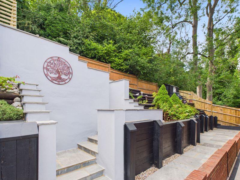 STEPS TO SIDE GARDEN &amp; DRIVEWAY